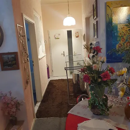 Guest House Δωμάτια σε οικογενειακή κατοικία Grünstadt