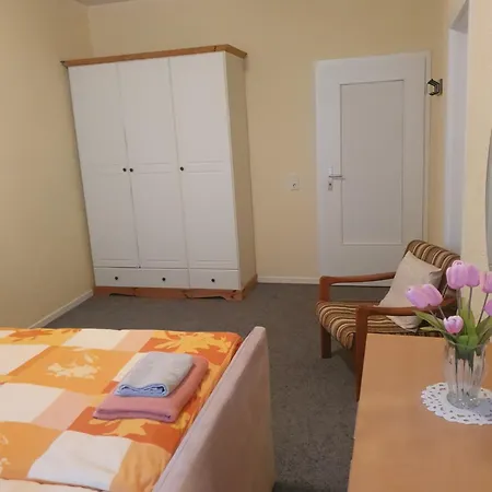 Δωμάτια σε οικογενειακή κατοικία Guest House *