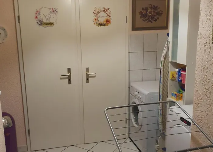 Rum i privatbostad Guest House Grünstadt